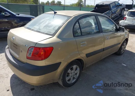 2008 Kia Rio Lx z USA, uszkodzony, nr VIN KNADE123886424158